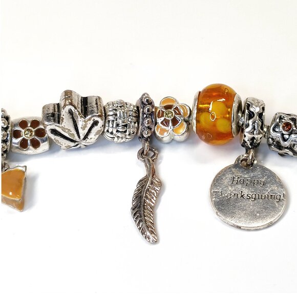NOVEMBER Charm Bracelet 7.5-8.5 Willabee & Ward Danbury Thanksgiving Pie Turkey - Picture 4 of 11